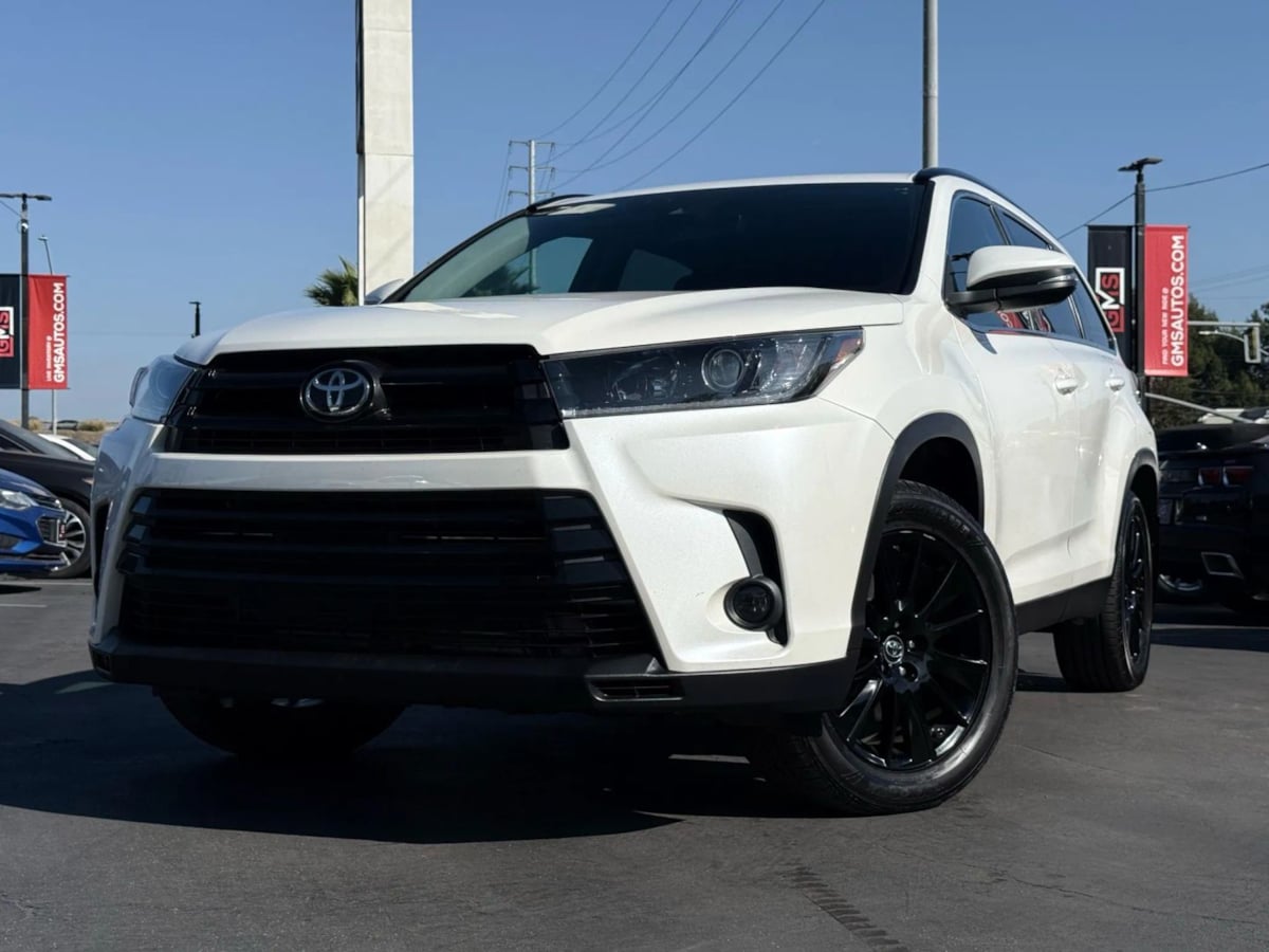 2019 Toyota Highlander SE photo 3