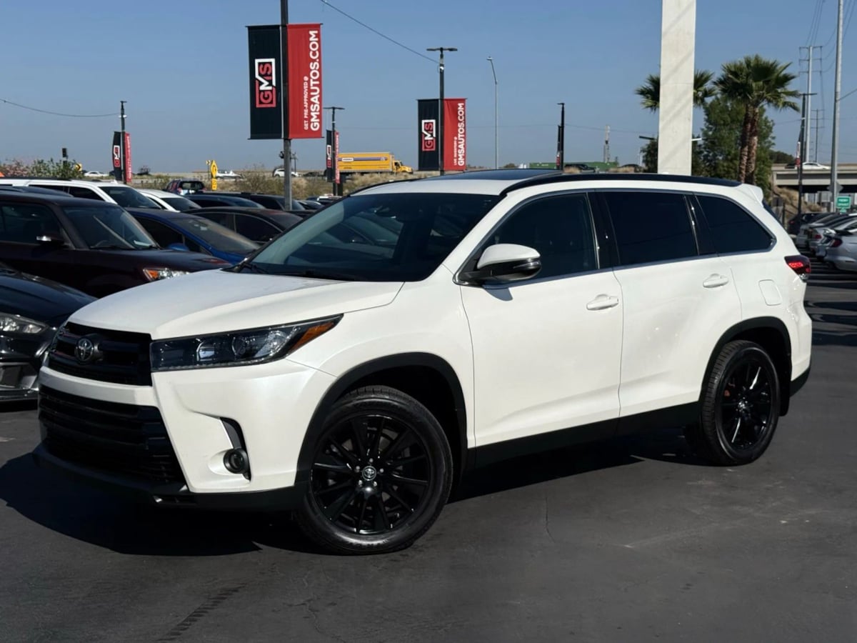 2019 Toyota Highlander SE photo 4
