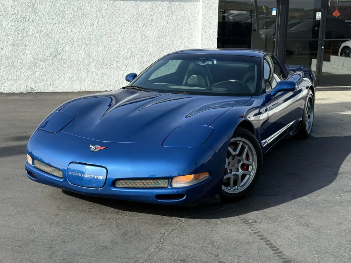 2002 Chevrolet Corvette Z06 photo 2