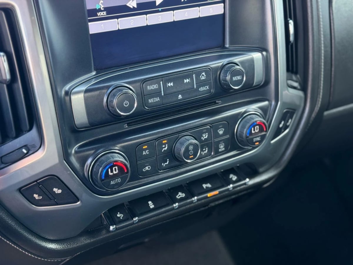 2015 Chevrolet Silverado 1500 LTZ - Photo 24