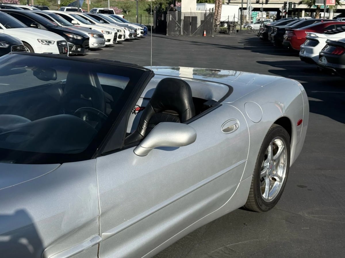 2001 Chevrolet Corvette Base - Photo 6