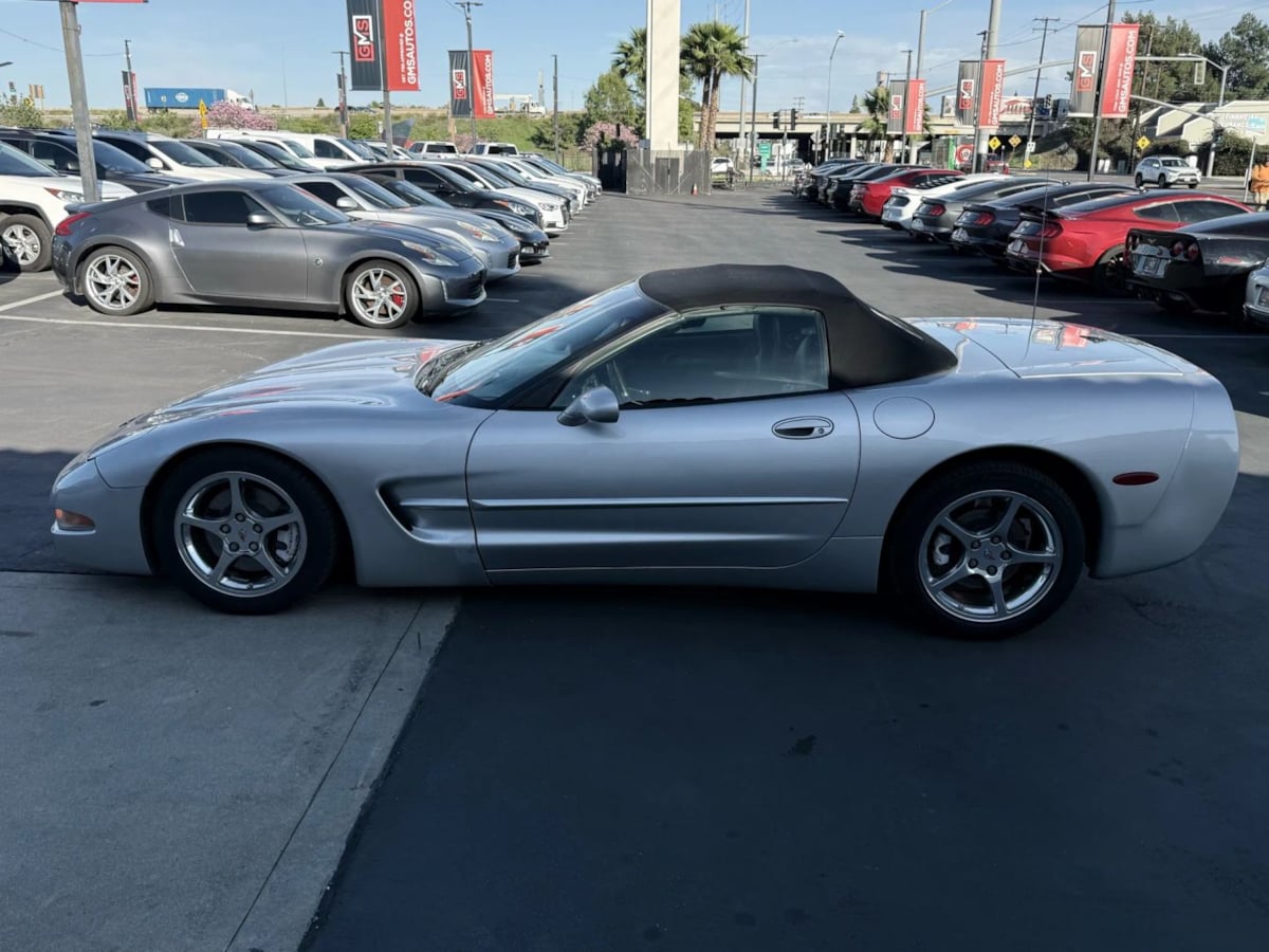 2001 Chevrolet Corvette Base - Photo 9