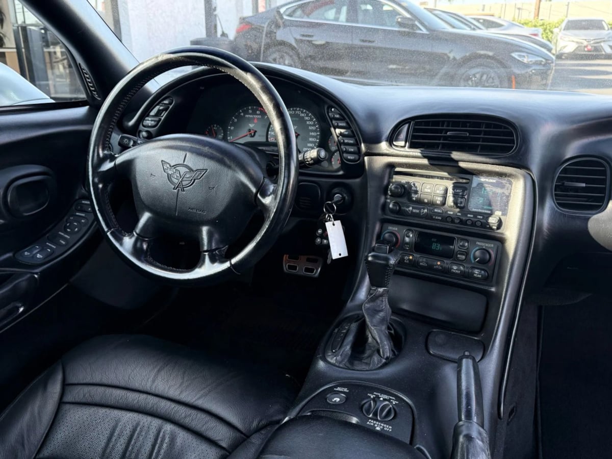 2001 Chevrolet Corvette Base - Photo 28