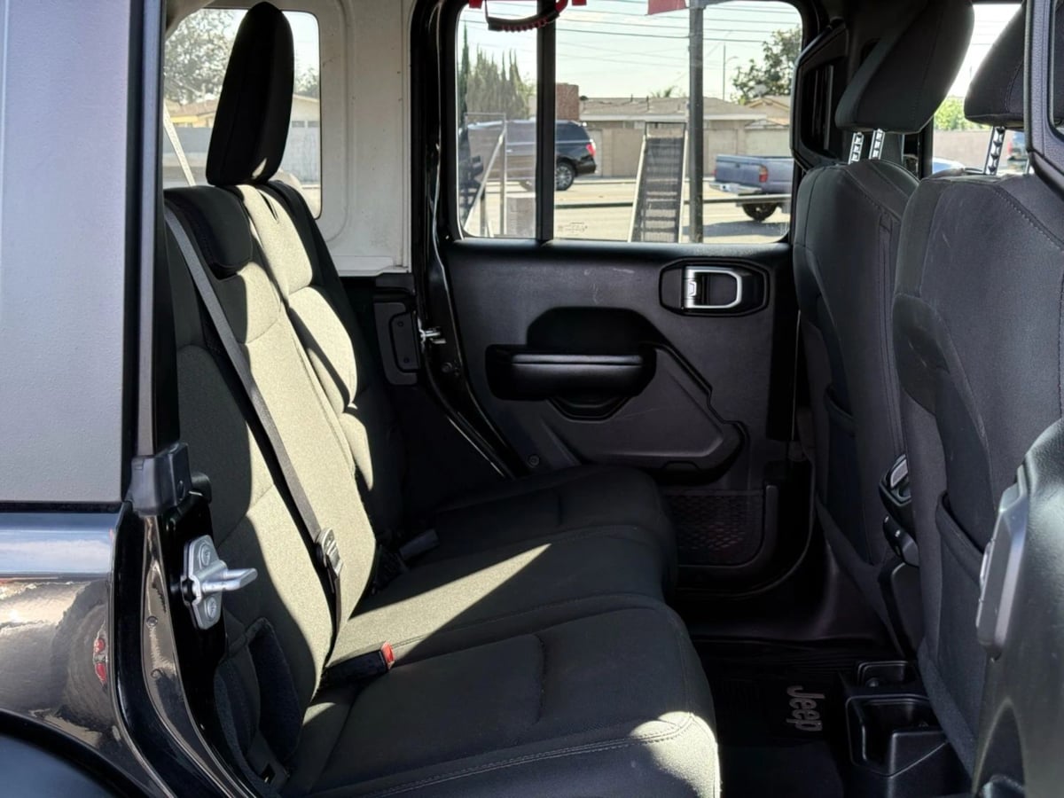 2019 Jeep Wrangler Unlimited Sport S - Photo 26