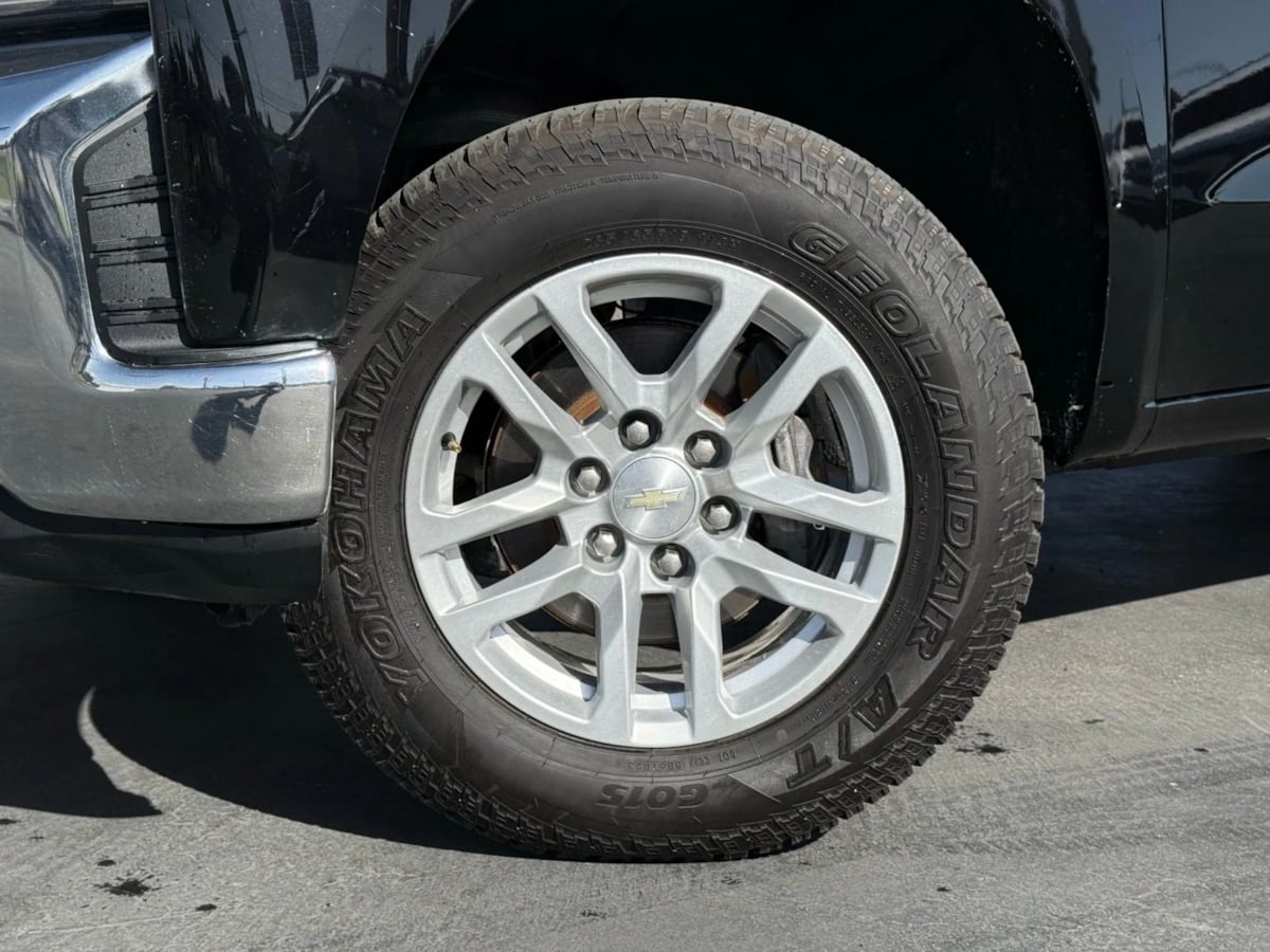 2019 Chevrolet Silverado 1500 LT - Photo 5