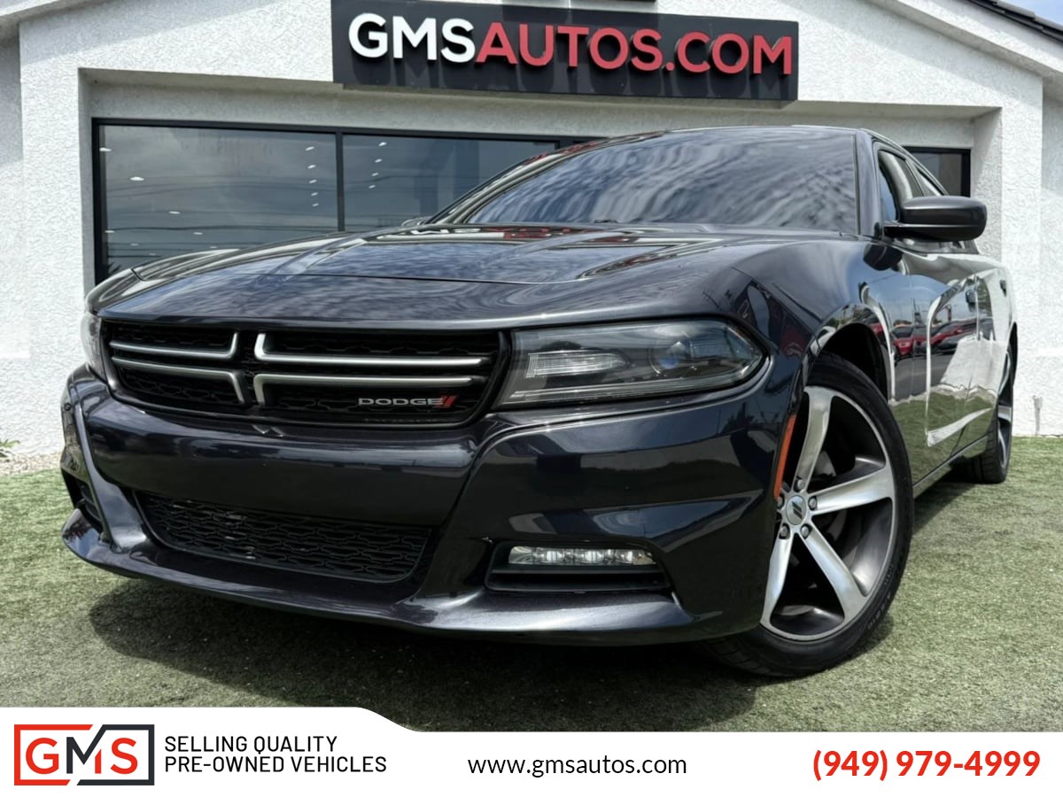 2017 Dodge Charger SXT's photo