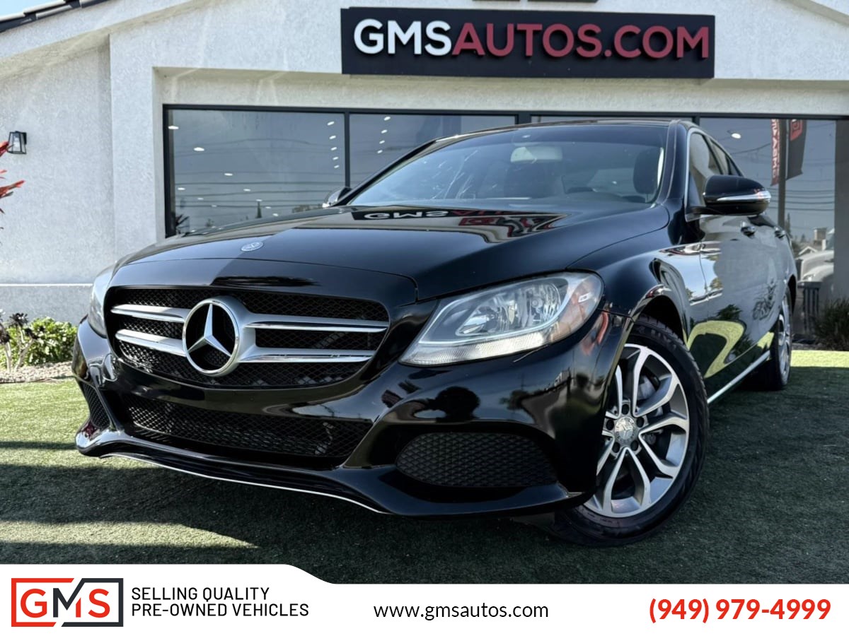 2015 Mercedes-Benz C-Class C300's photo