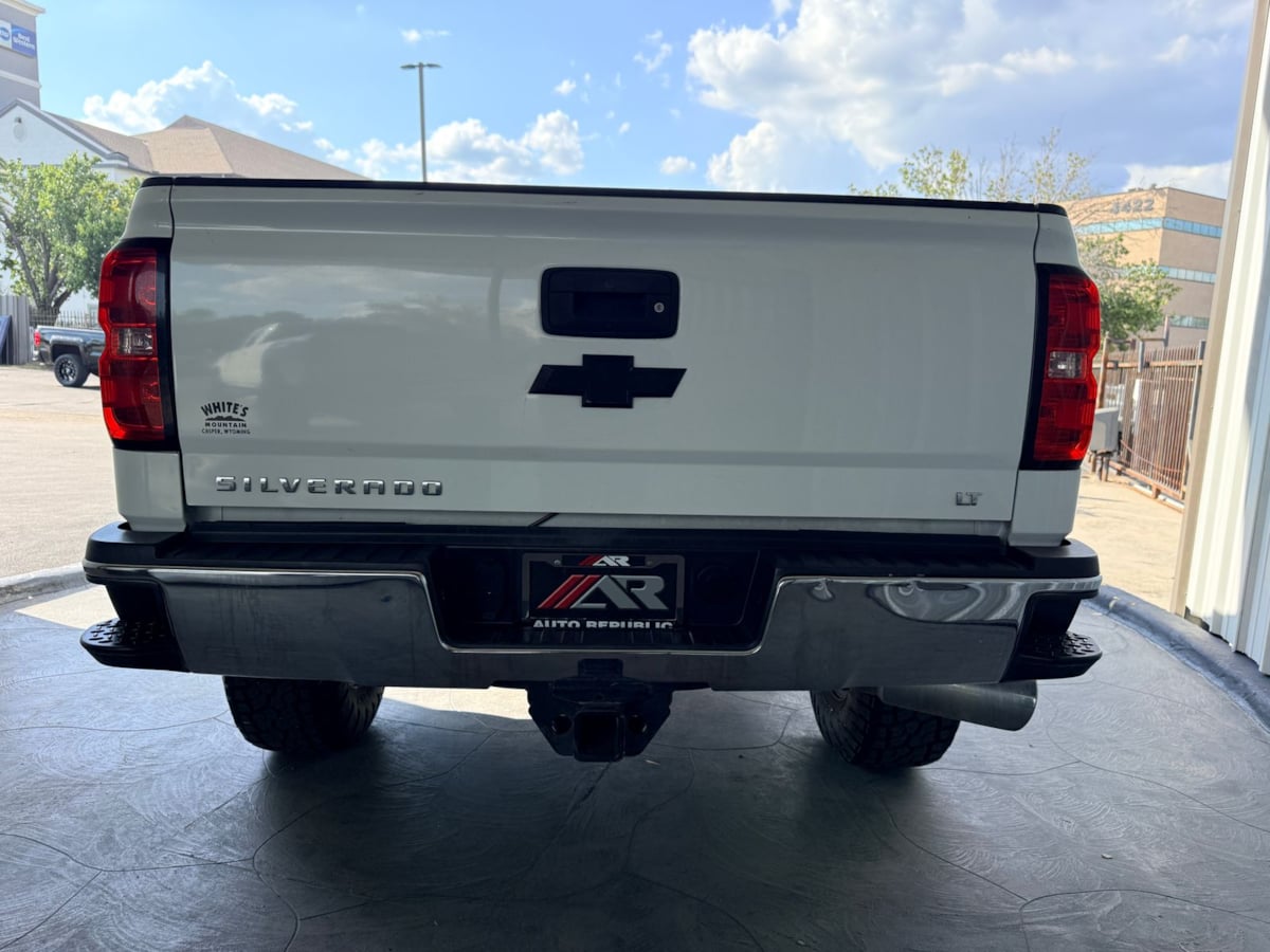 2017 Chevrolet Silverado 2500HD LT - Photo 4