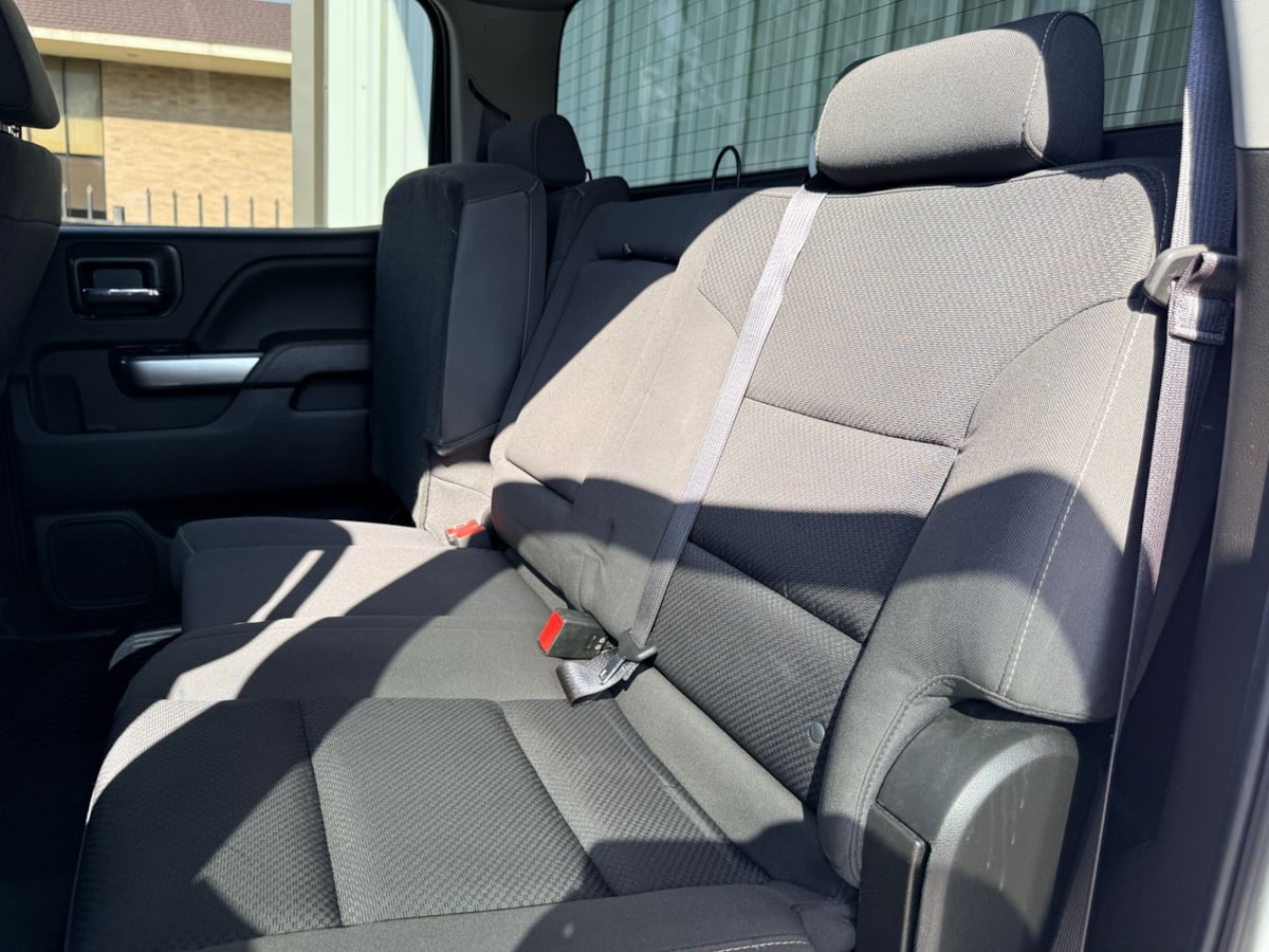 2017 Chevrolet Silverado 2500HD LT - Photo 11