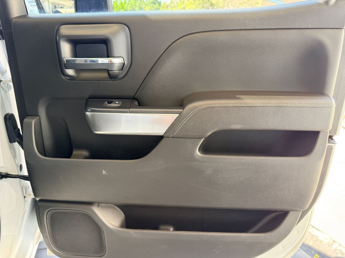 2017 Chevrolet Silverado 2500HD LT - Photo 12