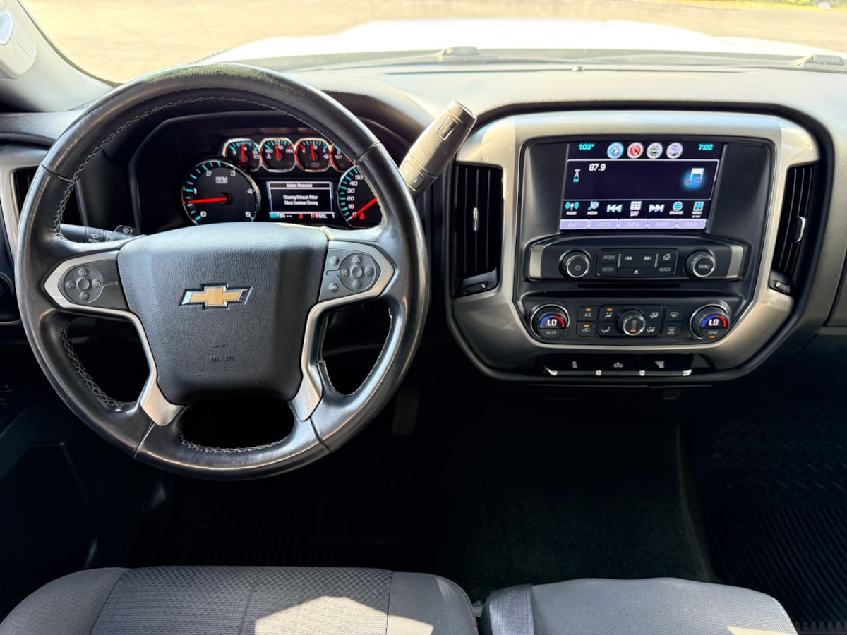 2017 Chevrolet Silverado 2500HD LT - Photo 17