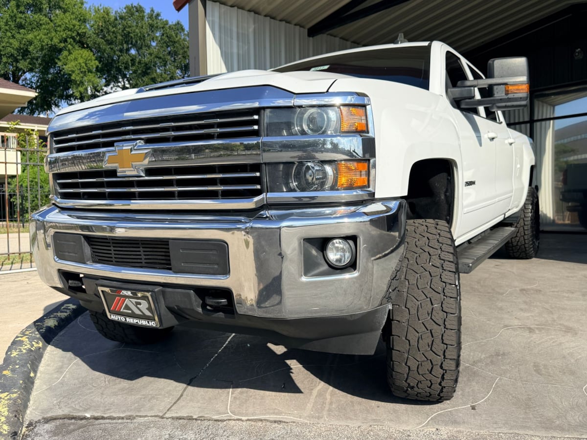 2017 Chevrolet Silverado 2500HD LT - Photo 30