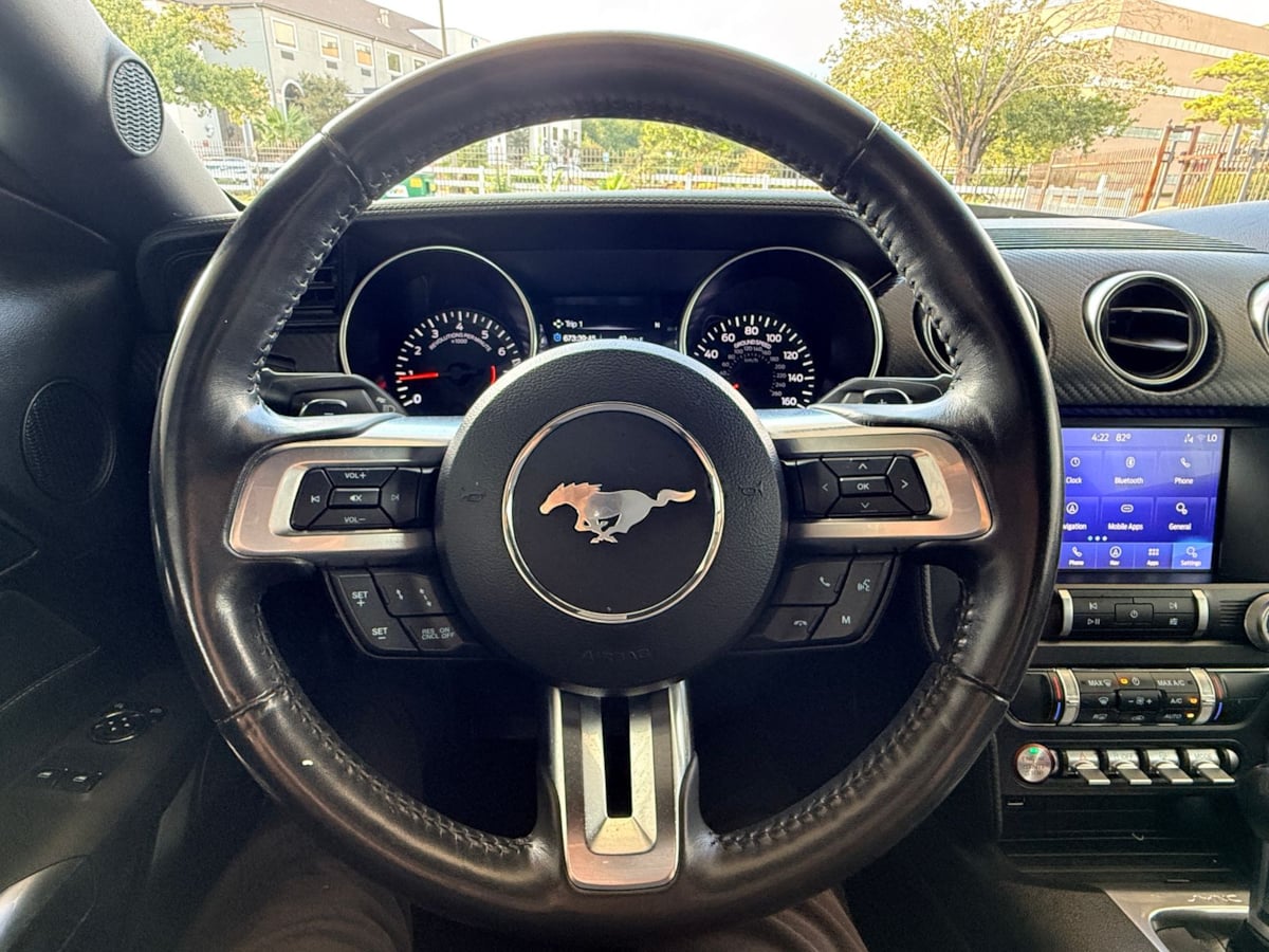 2021 Ford Mustang EcoBoost - Photo 19