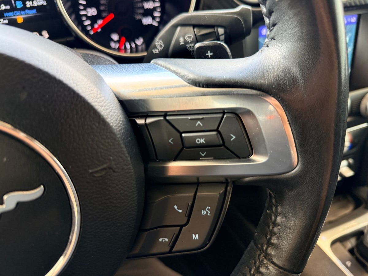 2021 Ford Mustang EcoBoost - Photo 27