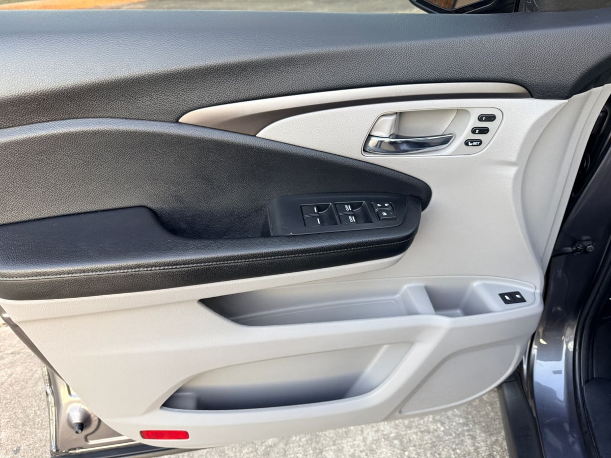 2021 Honda Pilot EX-L - Photo 9