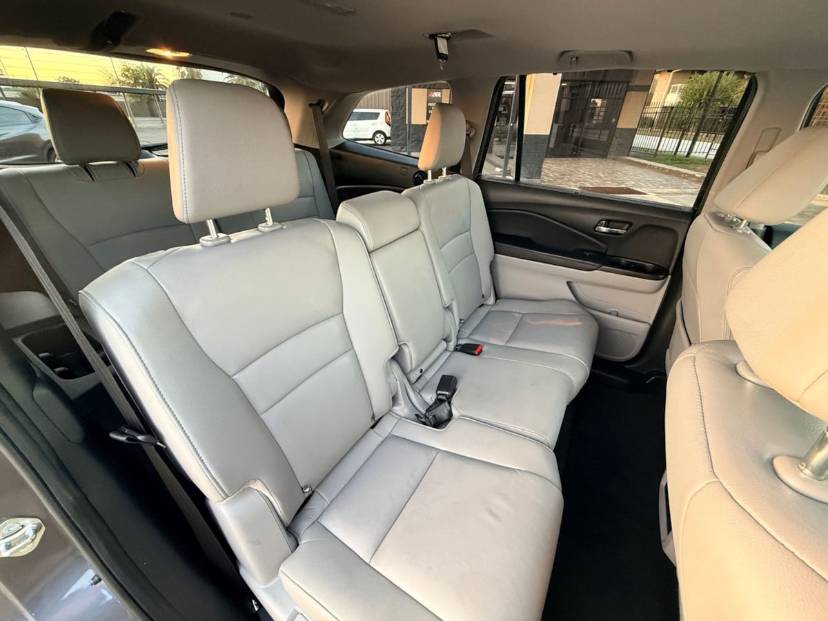 2021 Honda Pilot EX-L - Photo 22
