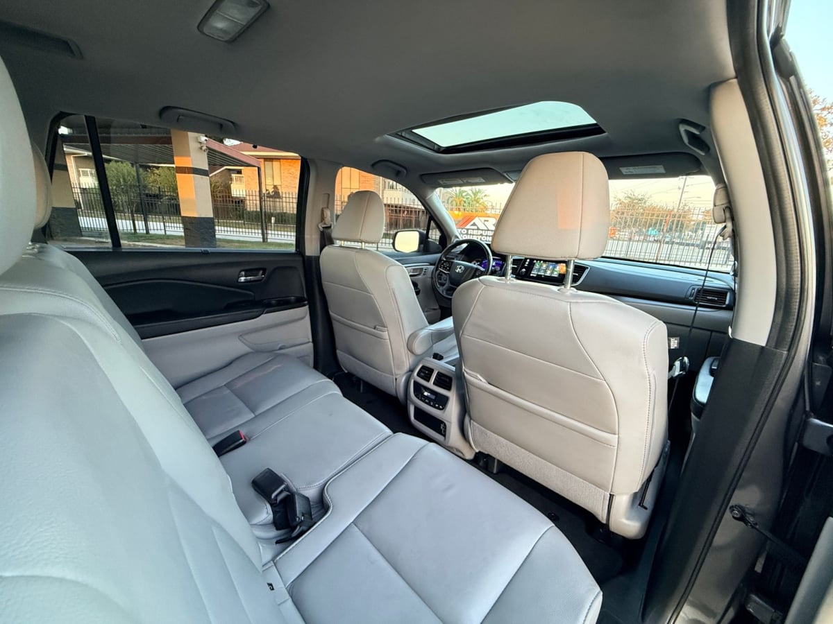 2021 Honda Pilot EX-L - Photo 23