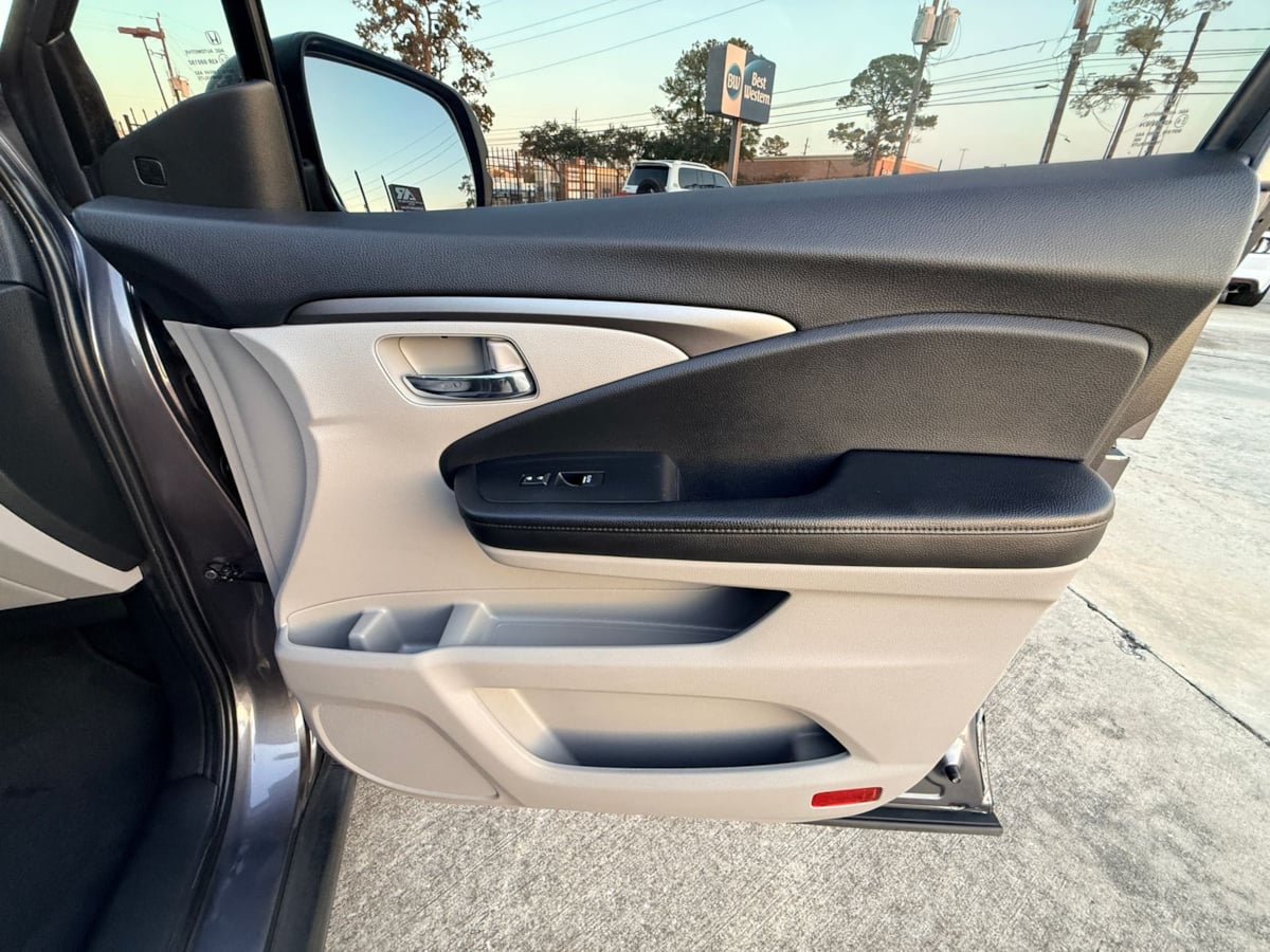 2021 Honda Pilot EX-L - Photo 24