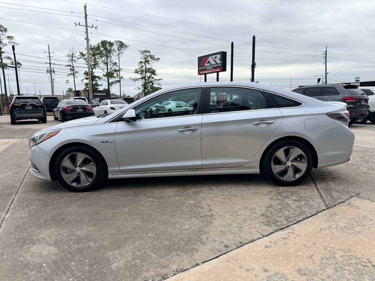 2017 Hyundai Sonata Hybrid Limited - Photo 4
