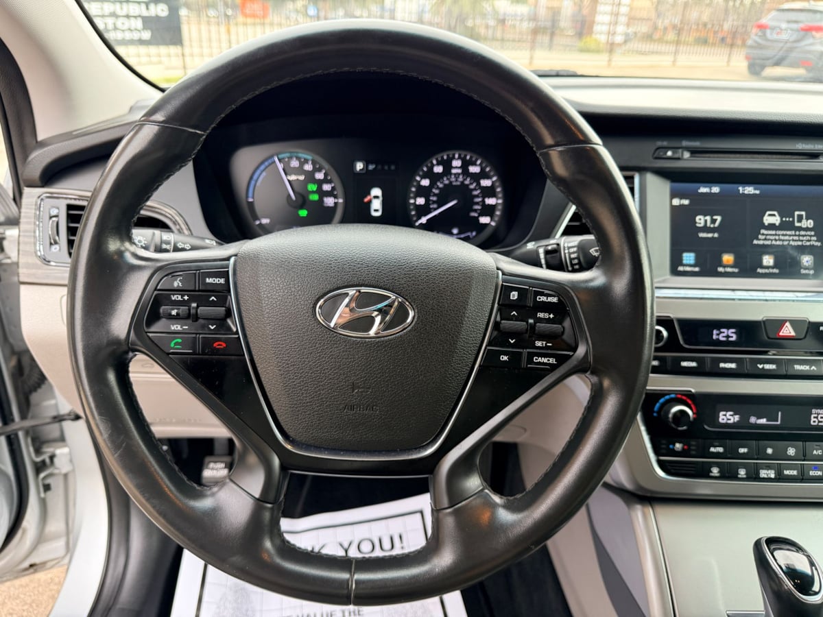 2017 Hyundai Sonata Hybrid Limited - Photo 20