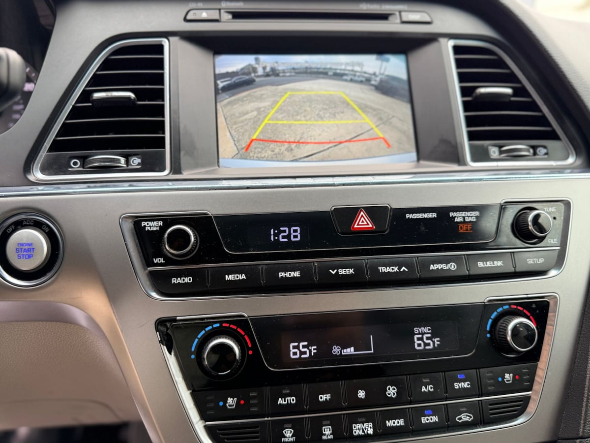 2017 Hyundai Sonata Hybrid Limited - Photo 24