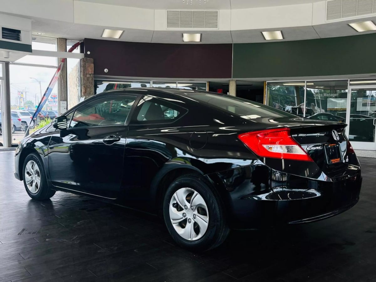 2013 Honda Civic LX photo 9
