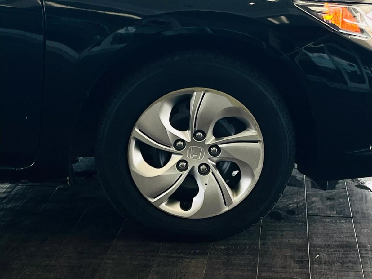 2013 Honda Civic LX photo 21
