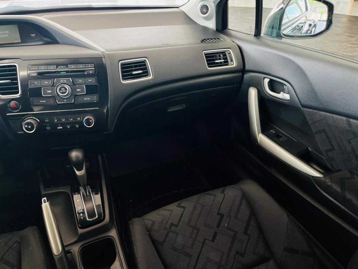 2013 Honda Civic LX photo 26