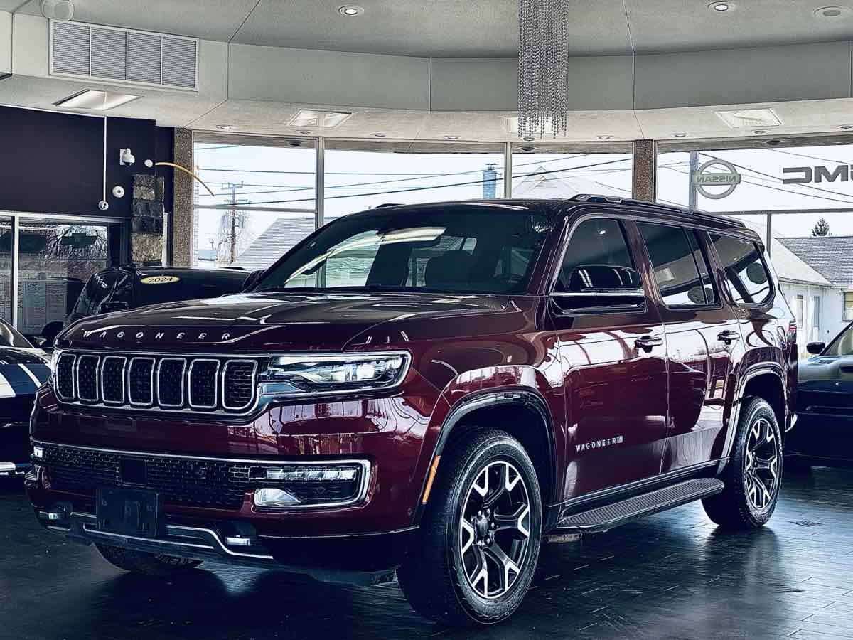 2023 Jeep Wagoneer Series III photo 3
