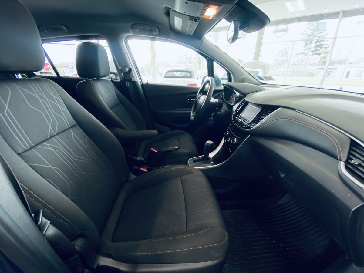 2020 Chevrolet Trax LT photo 27