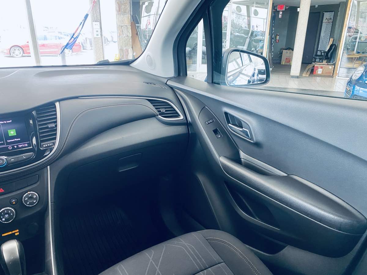 2020 Chevrolet Trax LT photo 35