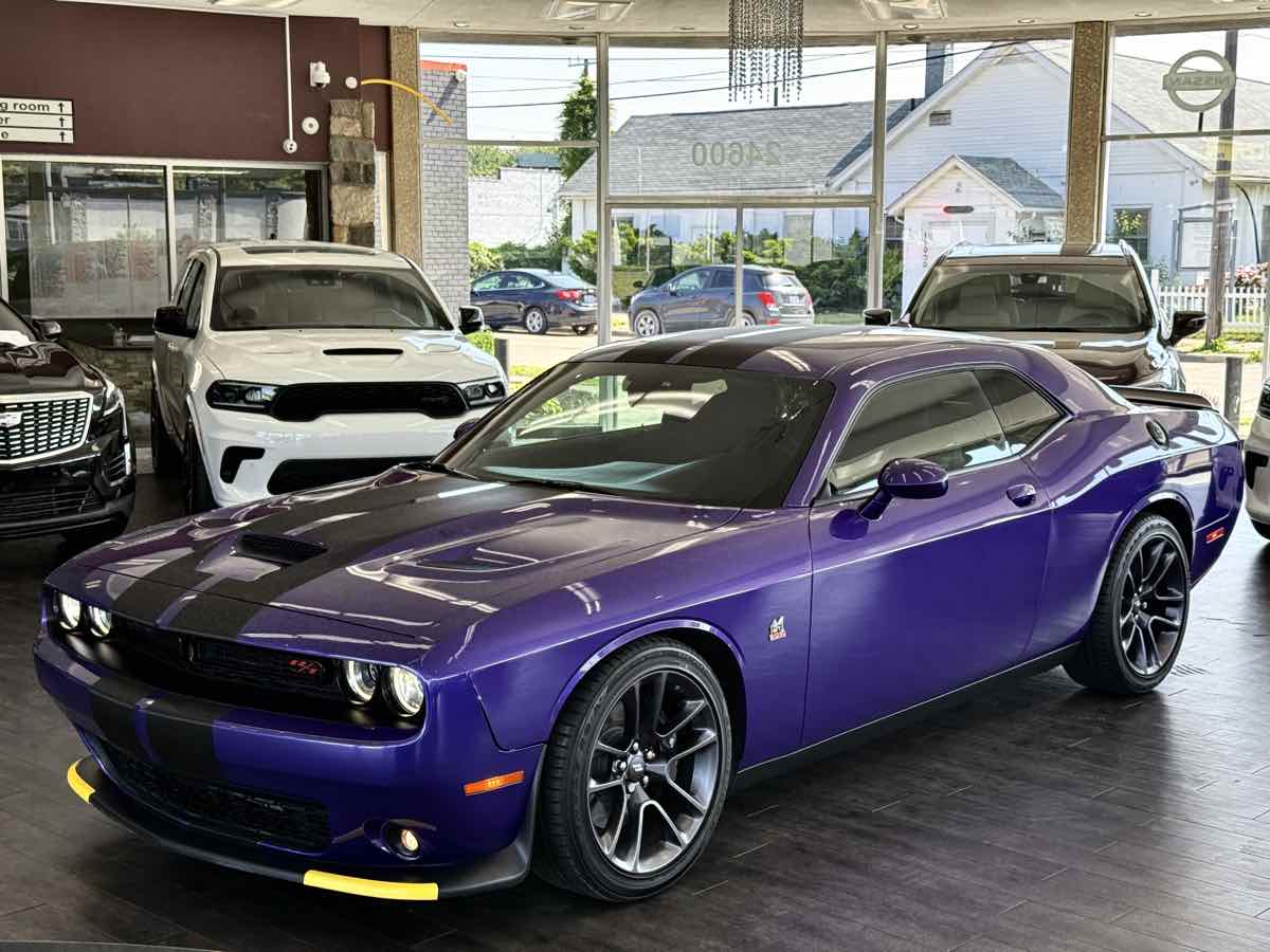 2023 Dodge Challenger R/T Scat Pack photo 3