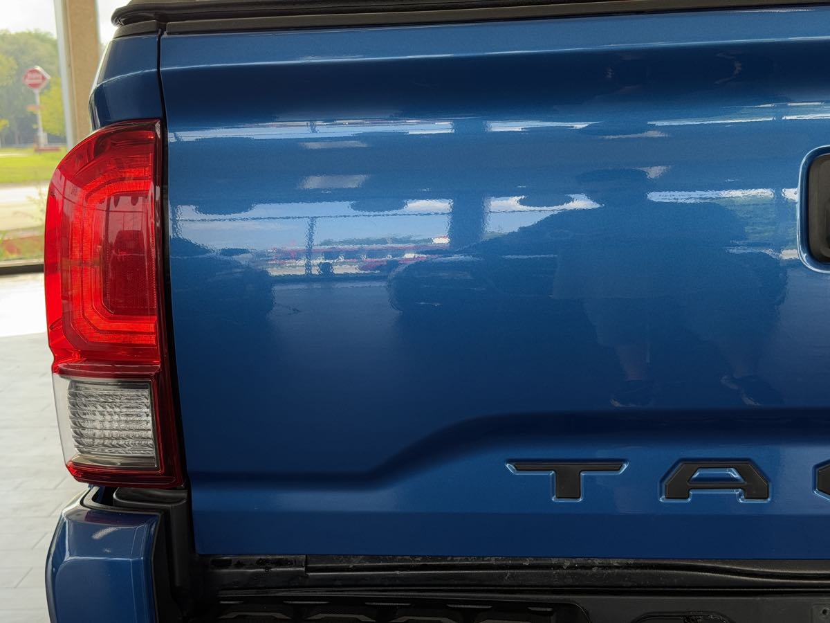 2017 Toyota Tacoma TRD Double Cab V6 4x4 photo 16