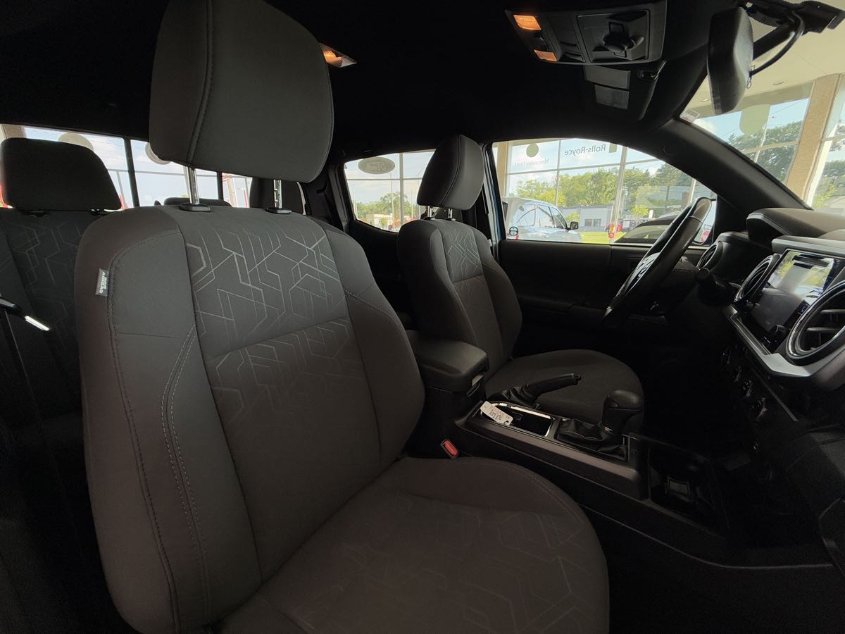 2017 Toyota Tacoma TRD Double Cab V6 4x4 photo 32