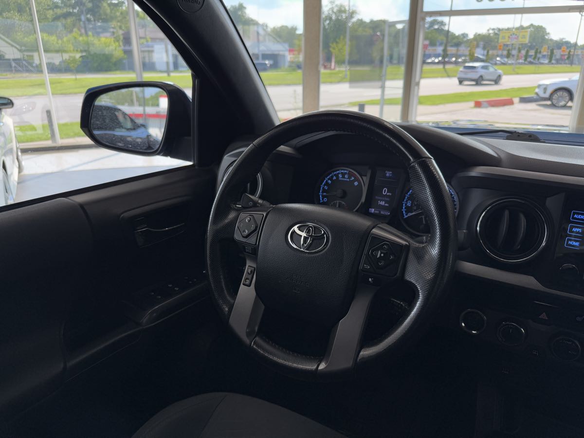 2017 Toyota Tacoma TRD Double Cab V6 4x4 photo 40