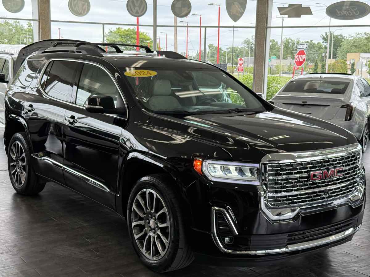 2020 Gmc Acadia Denali photo 2