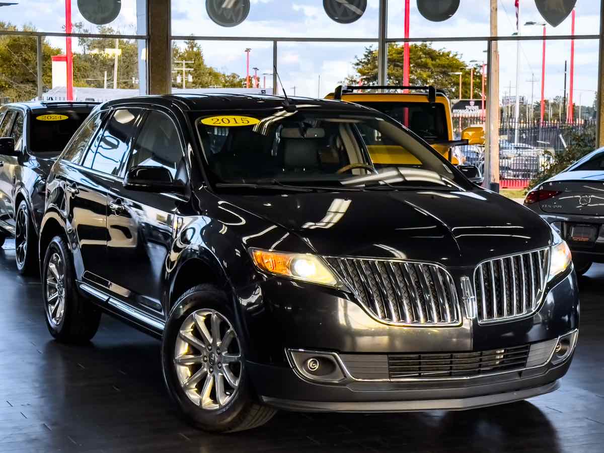 2015 Lincoln MKX photo 2