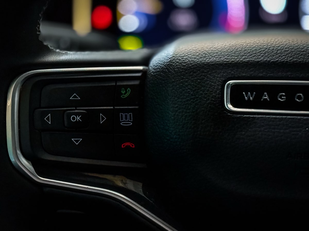 2024 Jeep Wagoneer Base photo 34