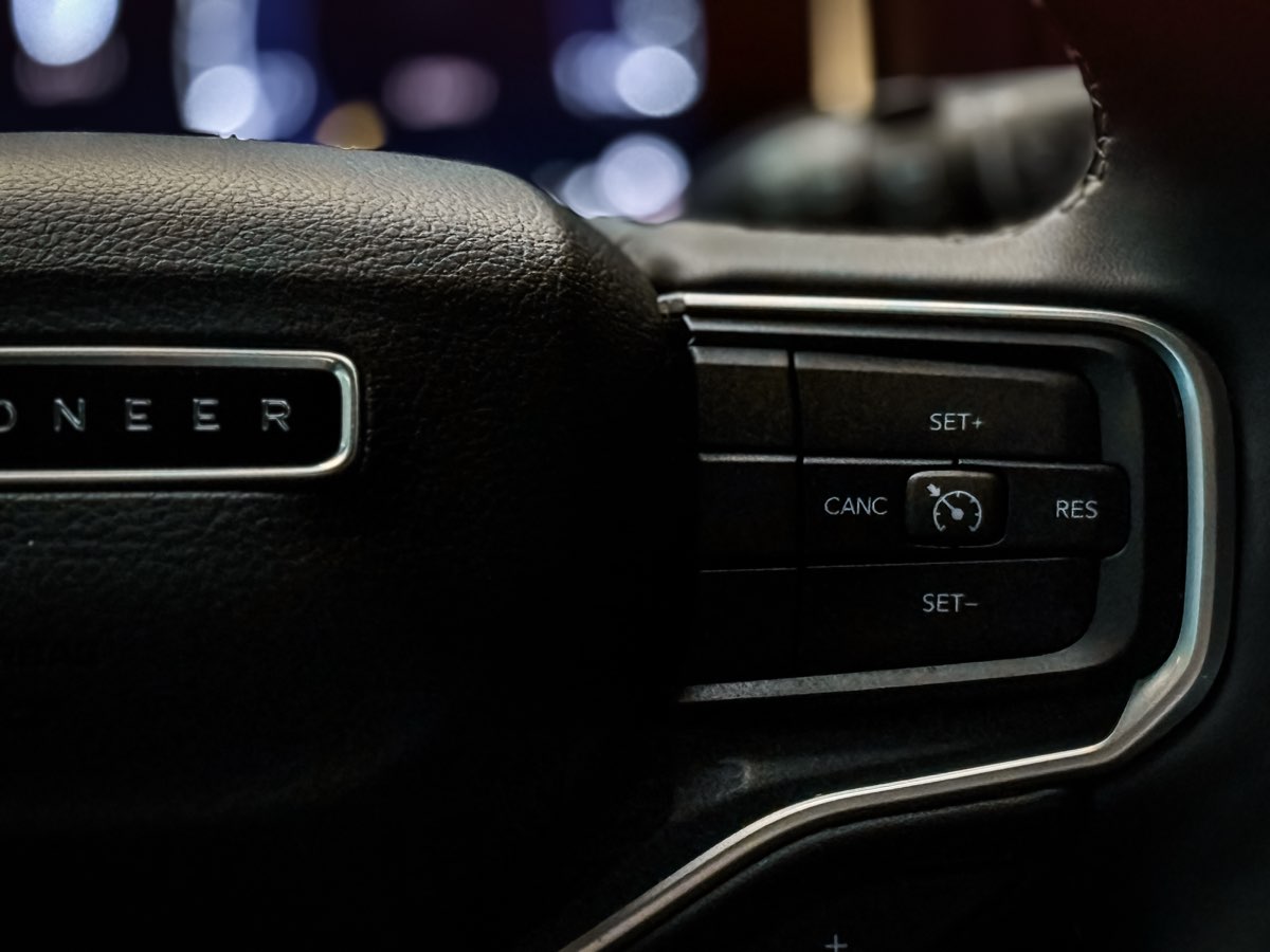 2024 Jeep Wagoneer Base photo 35