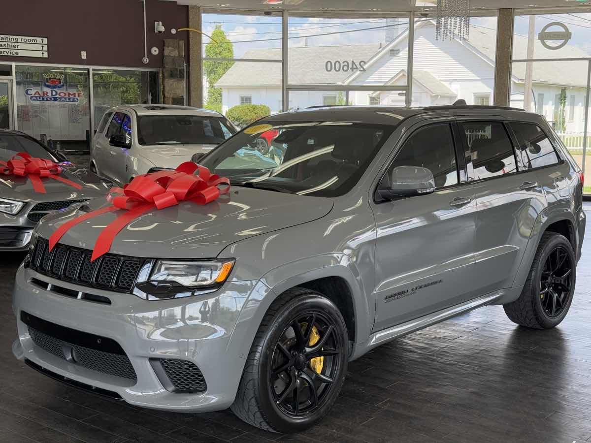 2021 Jeep Grand Cherokee Trackhawk photo 3