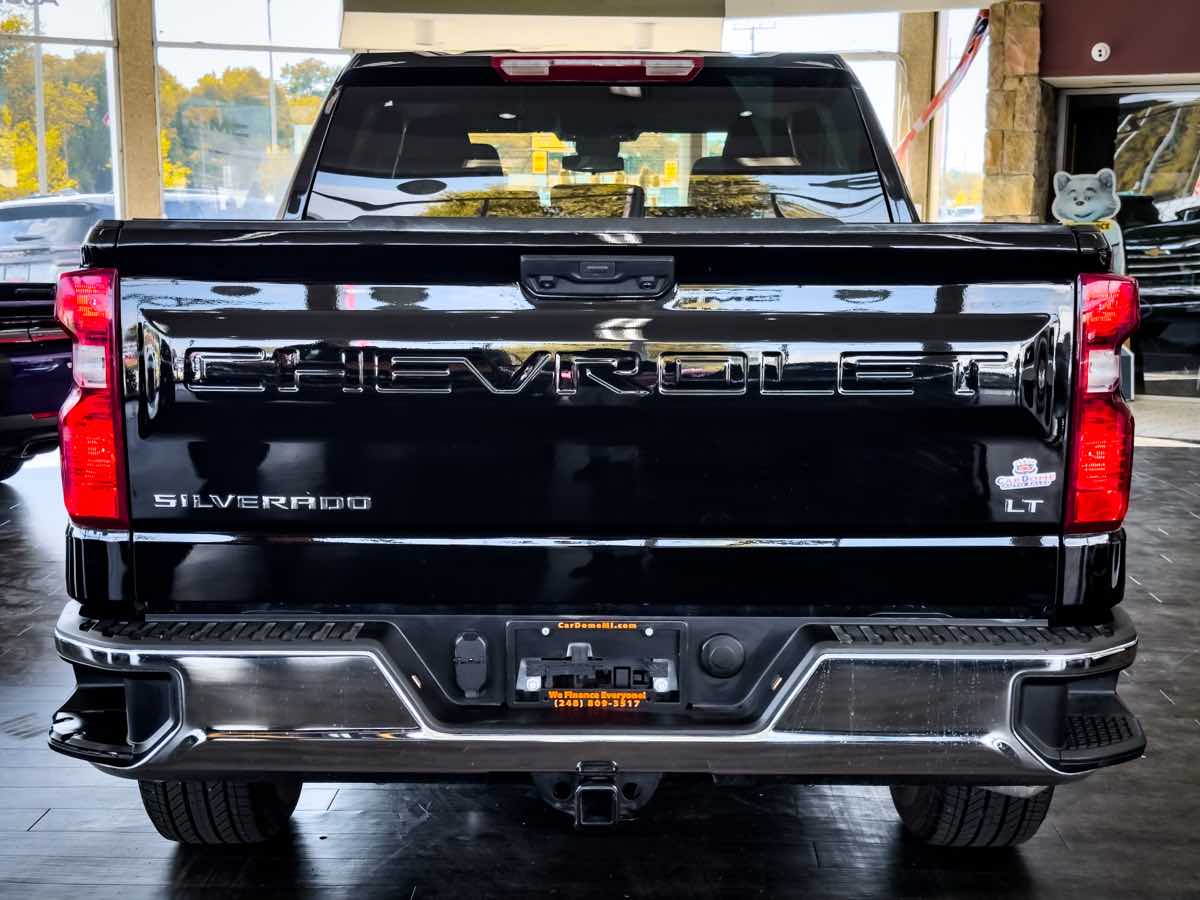 2024 Chevrolet Silverado 1500 LT photo 10