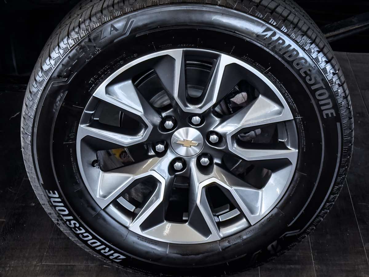 2024 Chevrolet Silverado 1500 LT photo 18