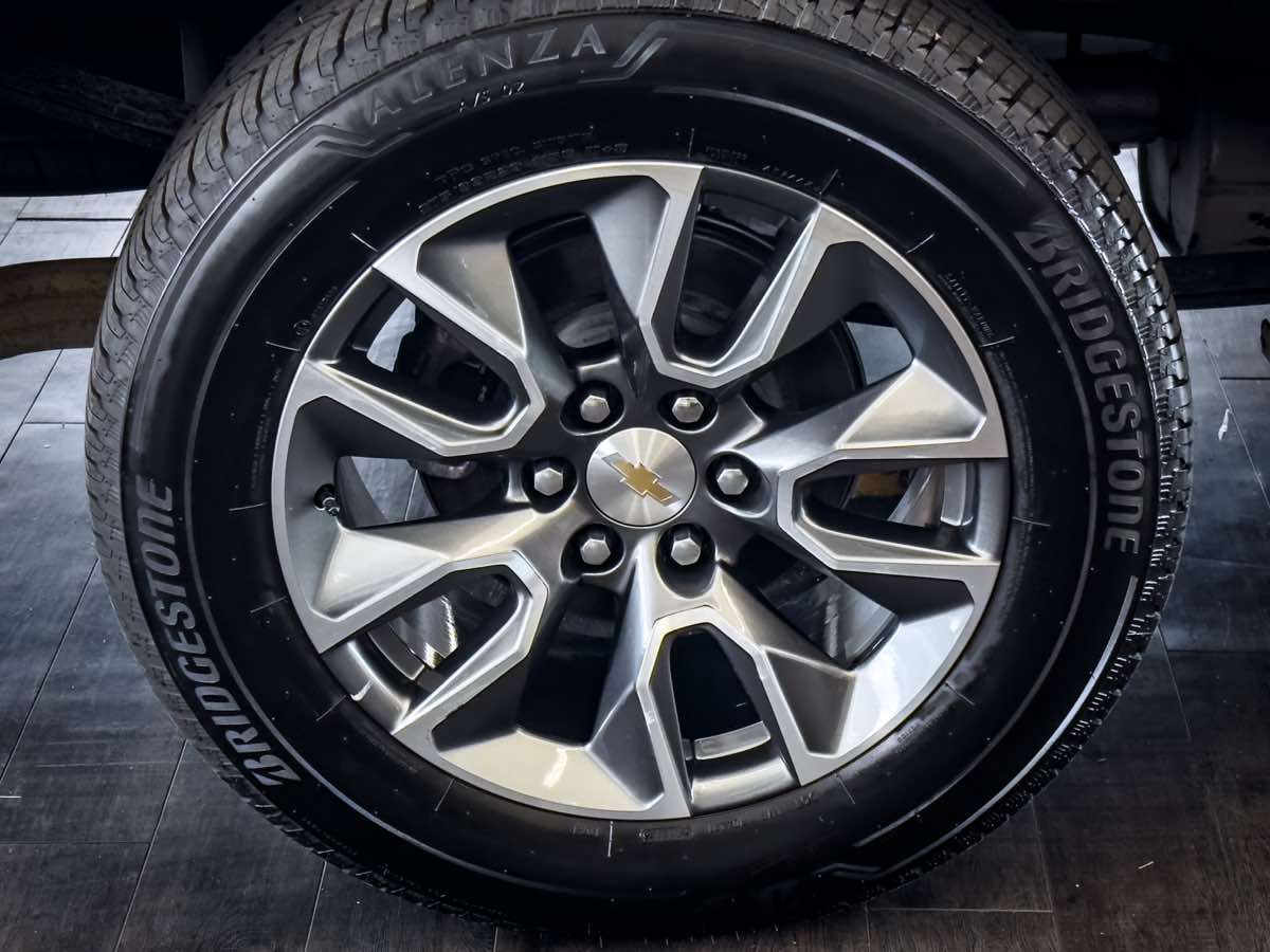 2024 Chevrolet Silverado 1500 LT photo 19
