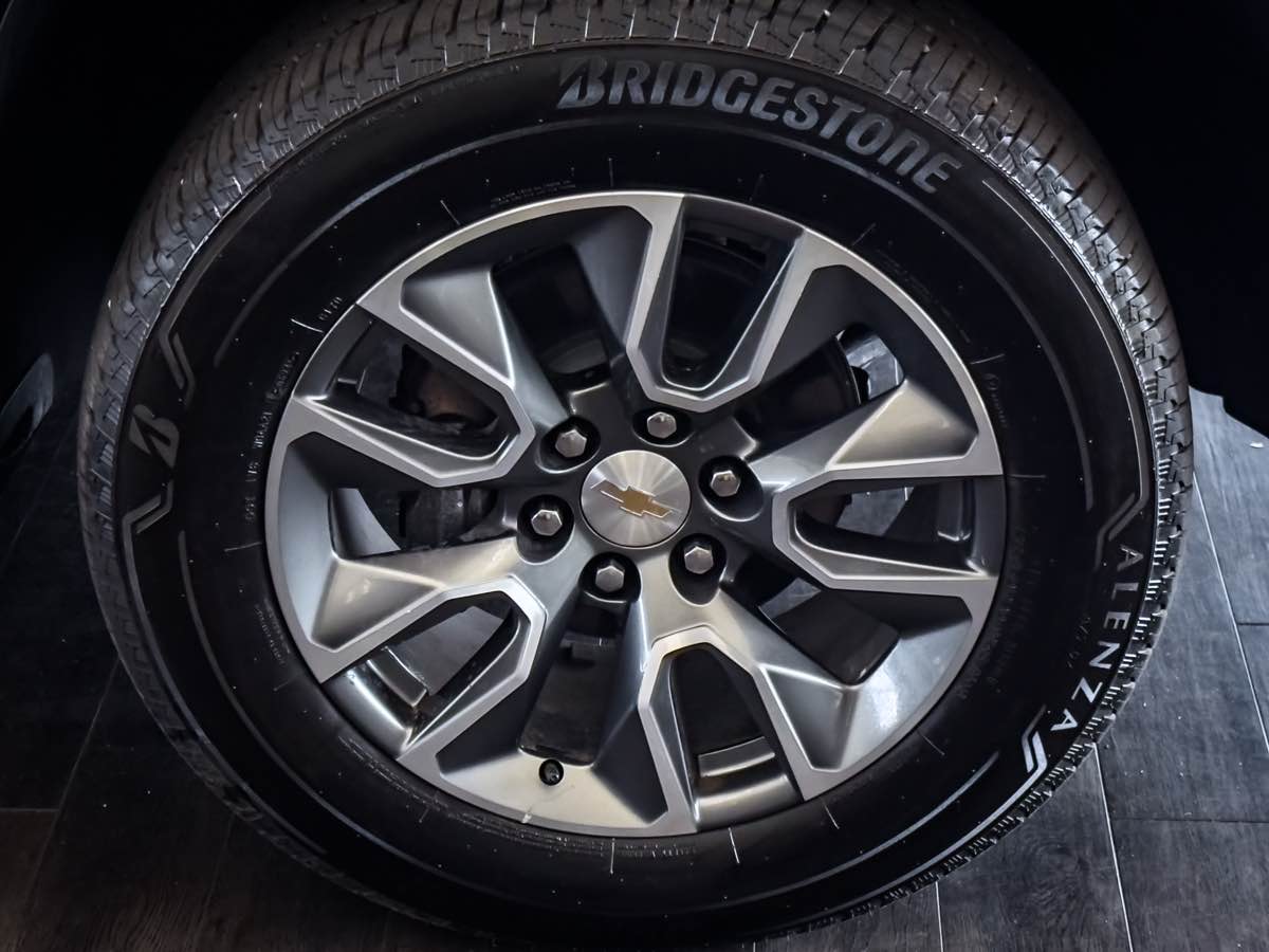 2024 Chevrolet Silverado 1500 LT photo 20