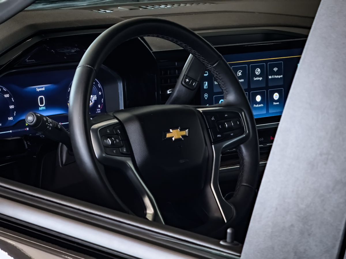2024 Chevrolet Silverado 1500 LT photo 22
