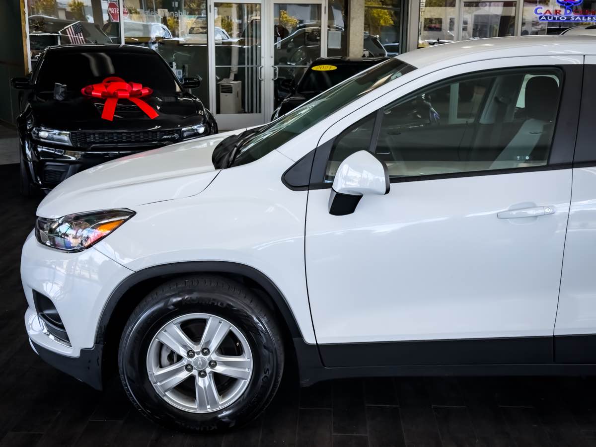 2020 Chevrolet Trax LS photo 7
