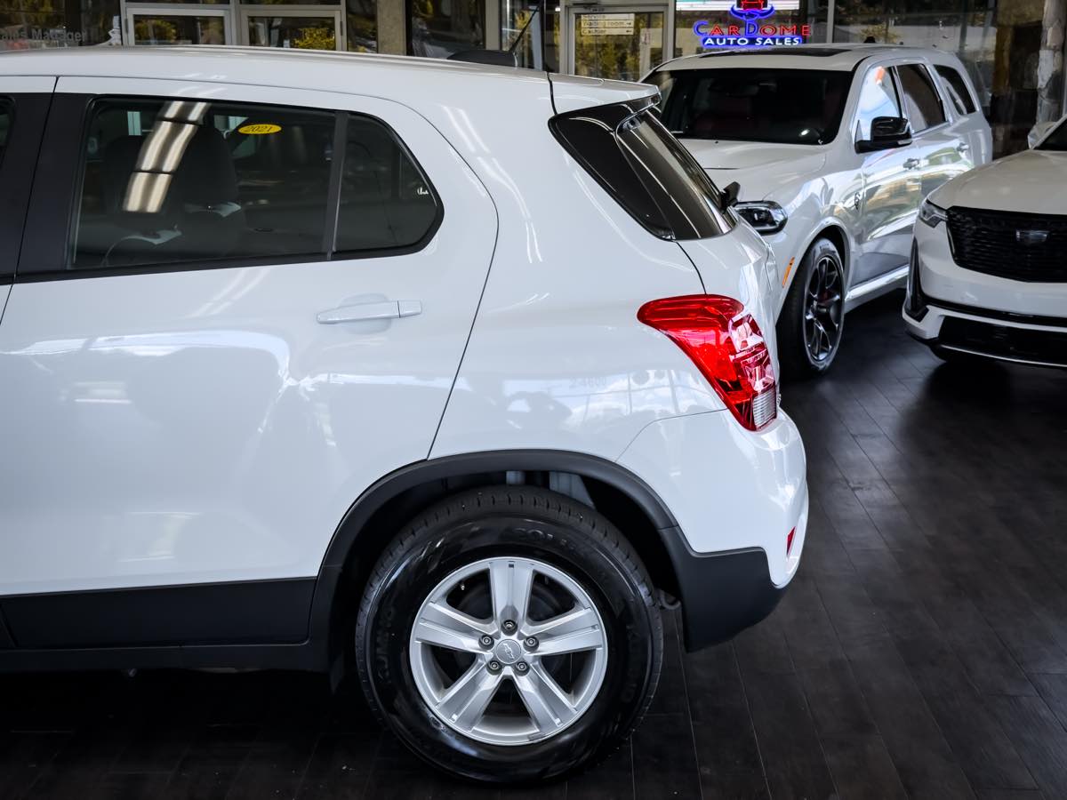 2020 Chevrolet Trax LS photo 8
