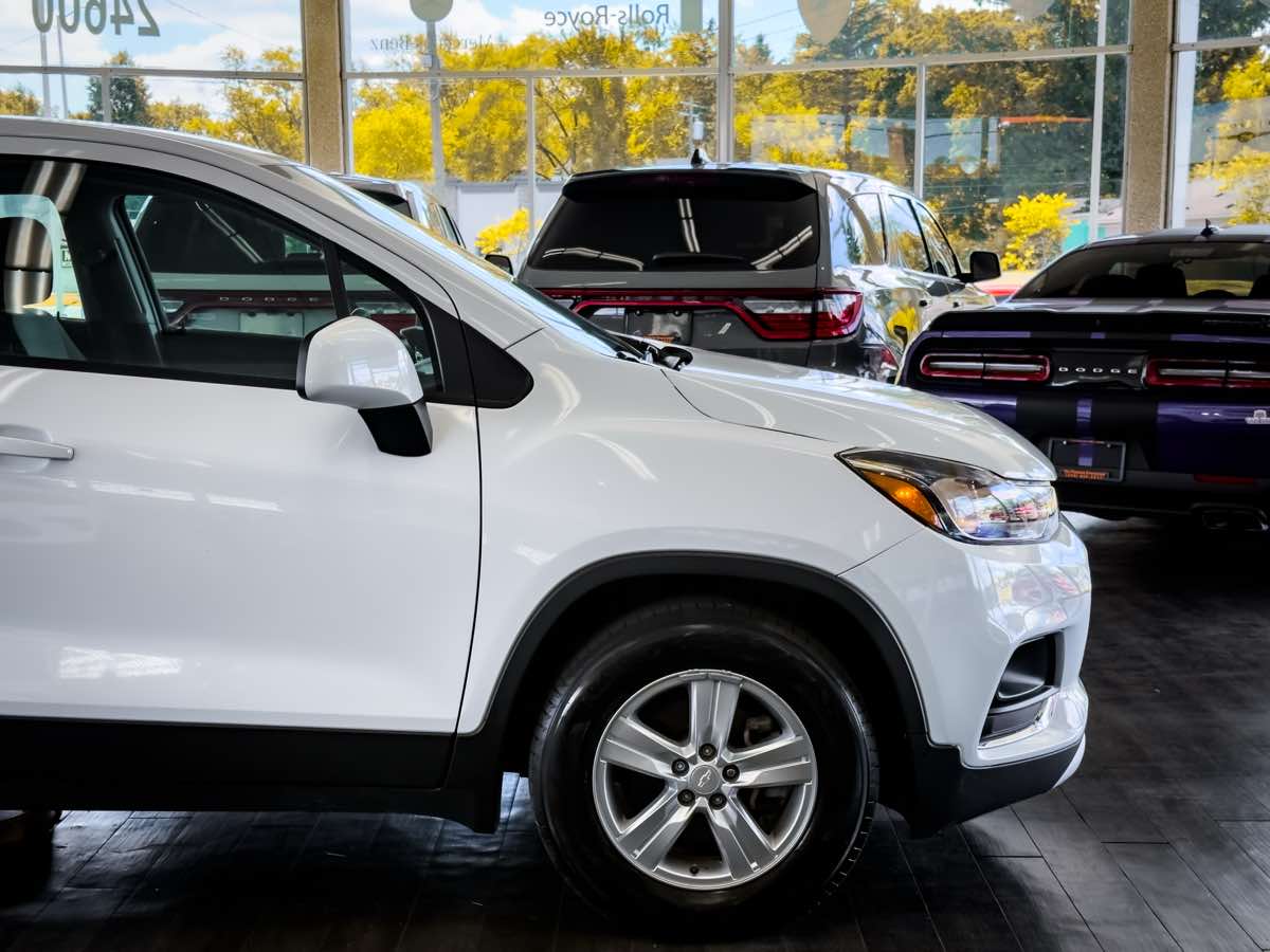 2020 Chevrolet Trax LS photo 13