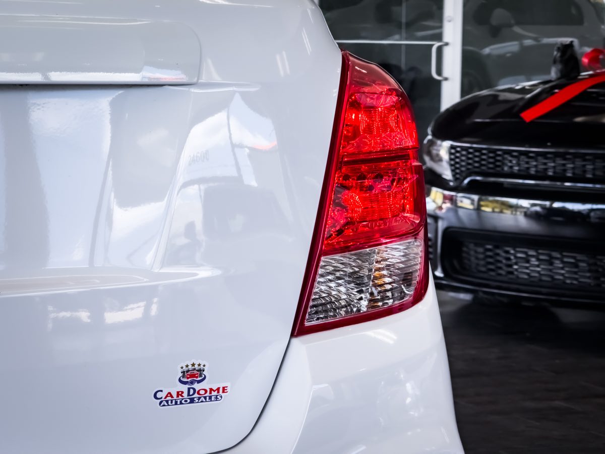 2020 Chevrolet Trax LS photo 16