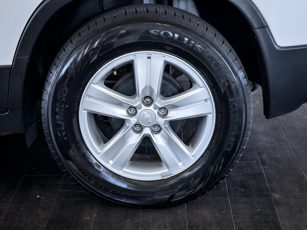 2020 Chevrolet Trax LS photo 19